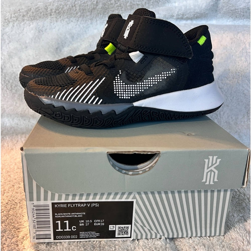 Kids Nike Kyrie Flytrap V (PS)